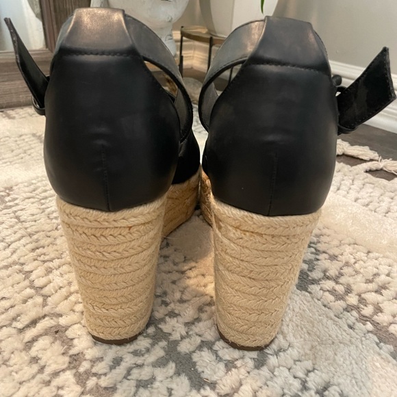 Black Suede Sandals - size 10 - Picture 3 of 4